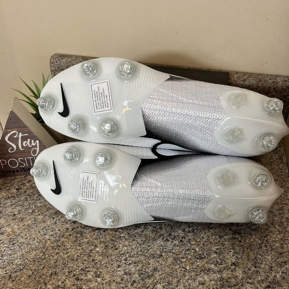 Nike Vapor Edge 360 Elite Flyknit Detachable Cleats White Mens Size 14 Wide - Picture 8 of 10